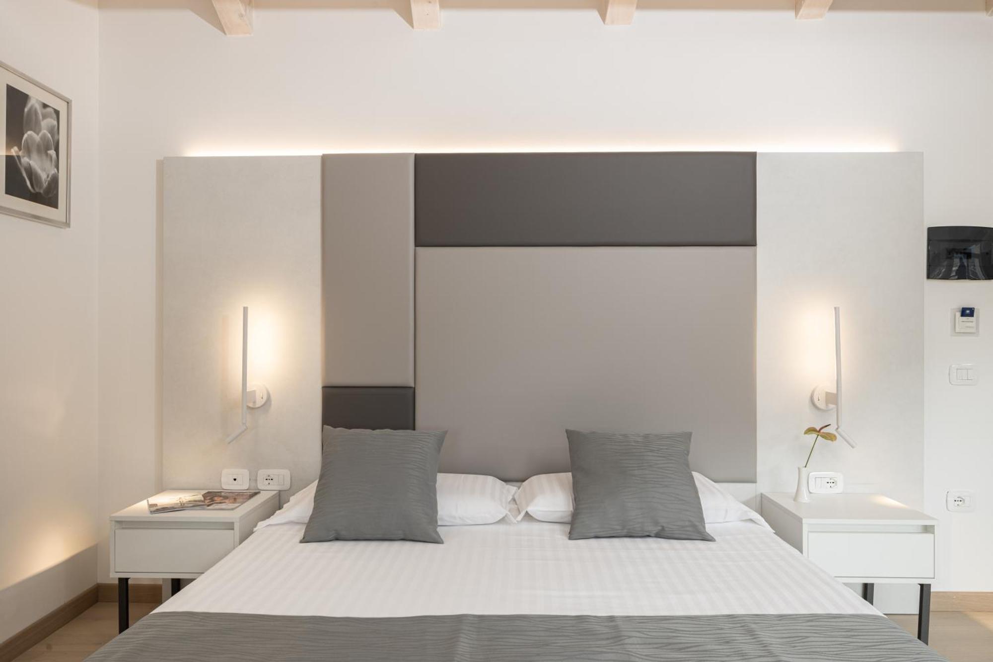 Hotel Continental - Tonellihotels