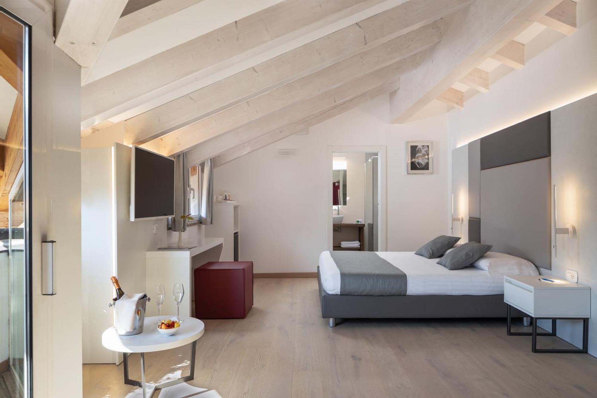 Continental - Tonellihotels 4* Torbole Sul Garda