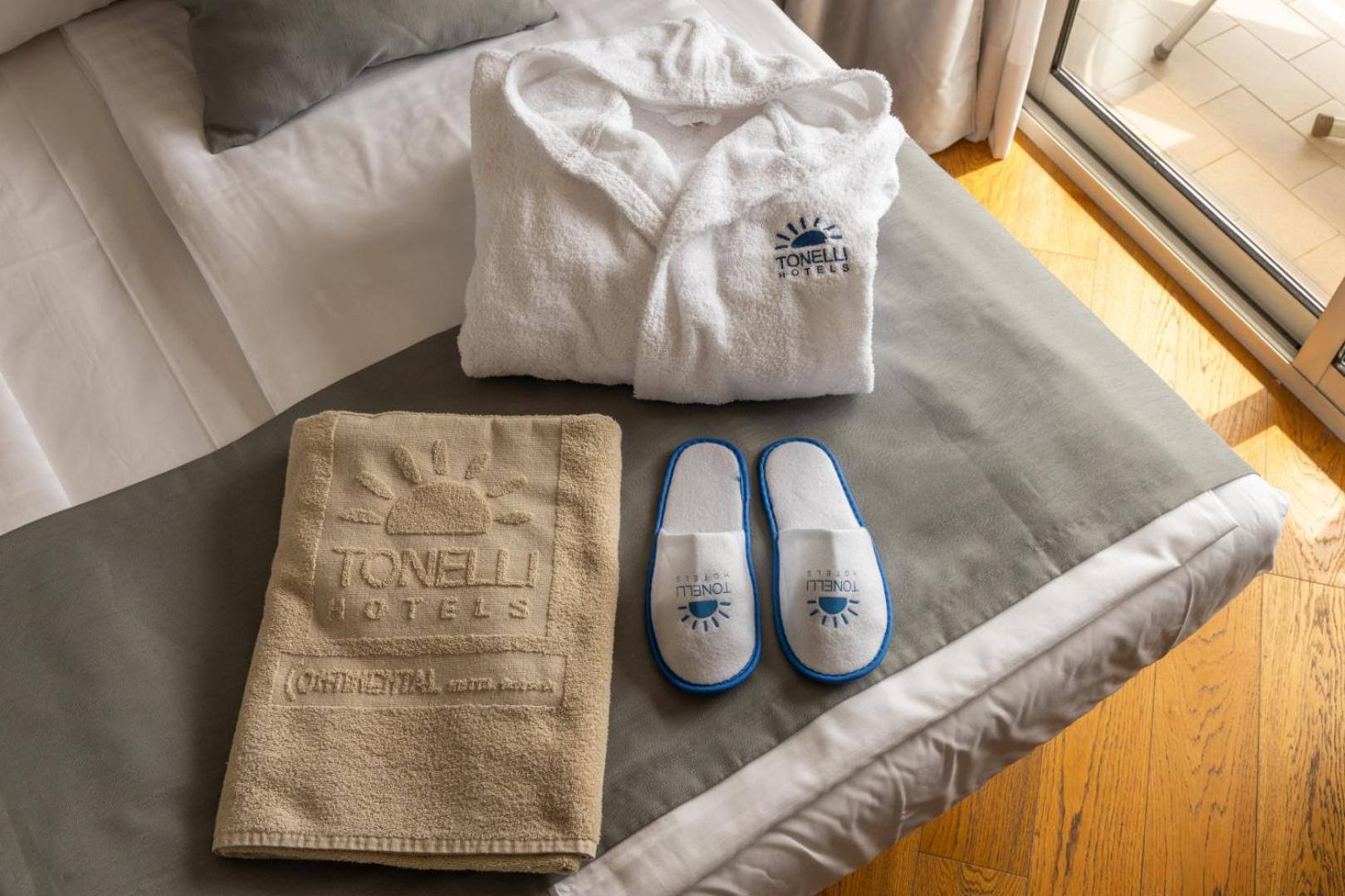 Continental - Tonellihotels 4* Torbole Sul Garda