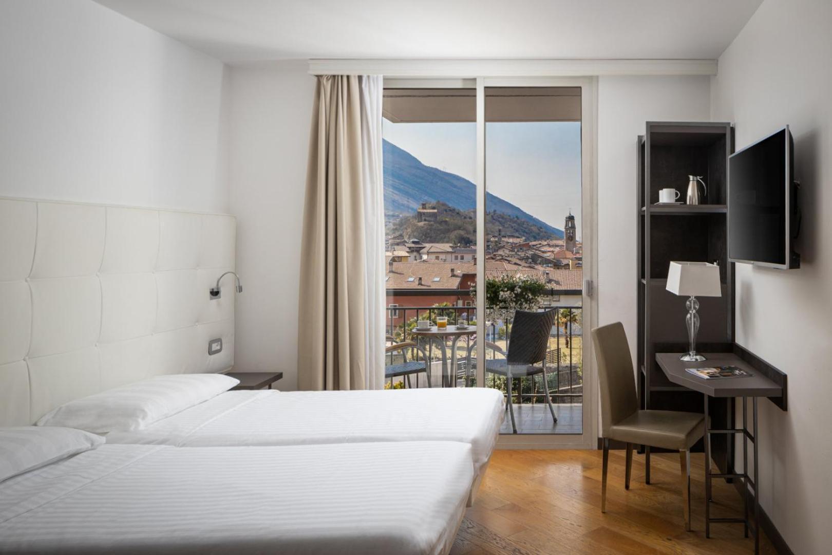 Continental - Tonellihotels Hotel