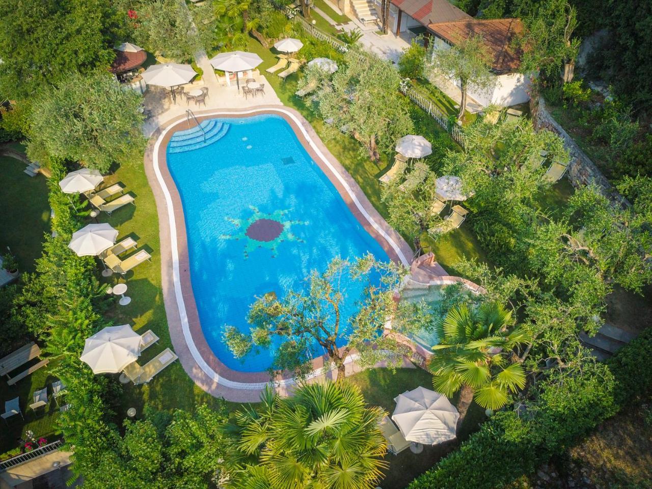 Continental - Tonellihotels Hotel