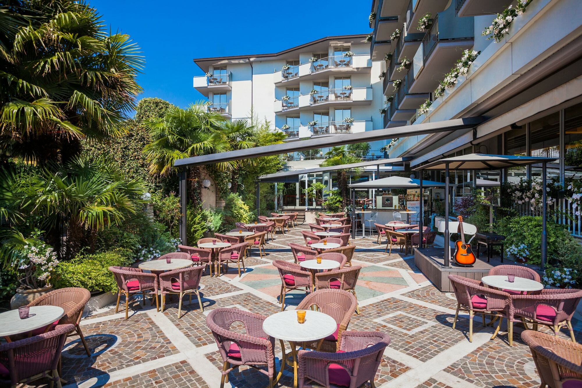 Hotel Continental - Tonellihotels Torbole Sul Garda